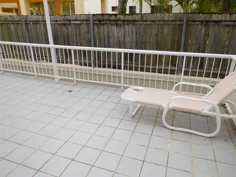 “Chidori Court” 1  Cronin Avenue, Main Beach QLD 4217