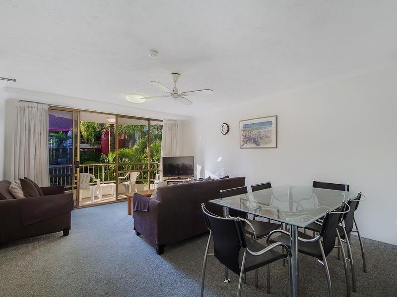 70/38 Enderley Avenue ‘Enderley Gardens’, Surfers Paradise QLD 4217