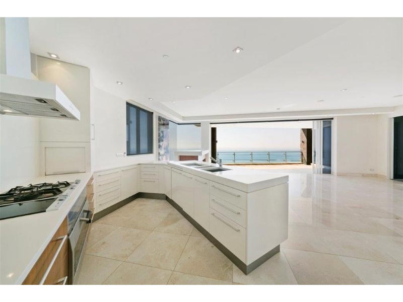 6/1 Northcliffe Terrace, Surfers Paradise QLD 4217