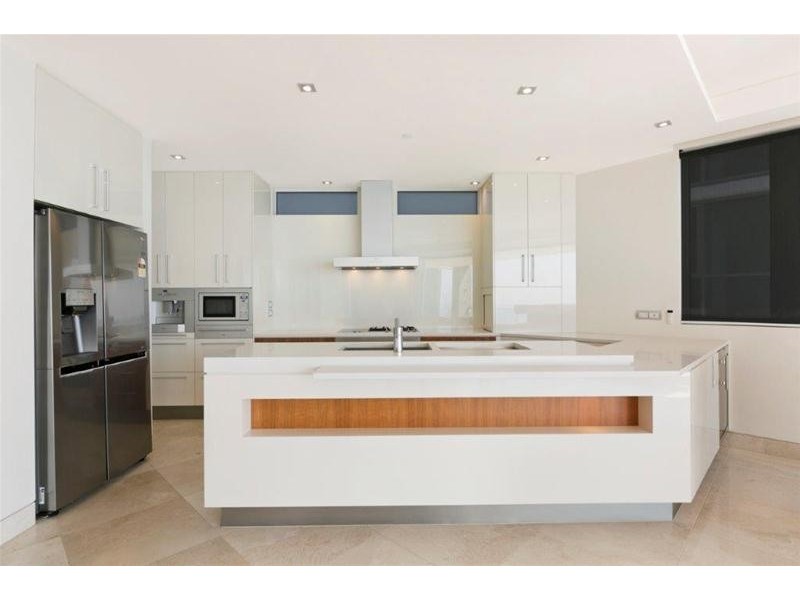 6/1 Northcliffe Terrace, Surfers Paradise QLD 4217