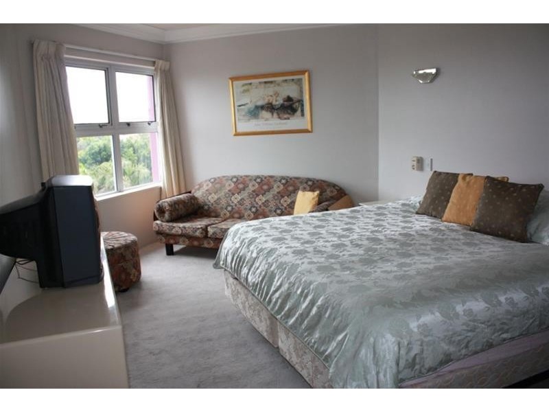 12 Commodore Drive (Grand Mariner), Paradise Waters QLD 4217