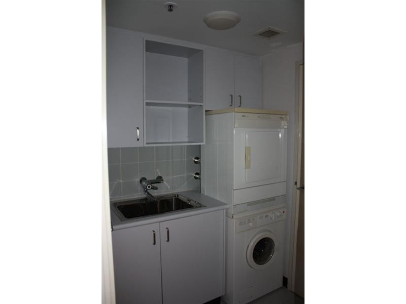 12 Commodore Drive (Grand Mariner), Paradise Waters QLD 4217