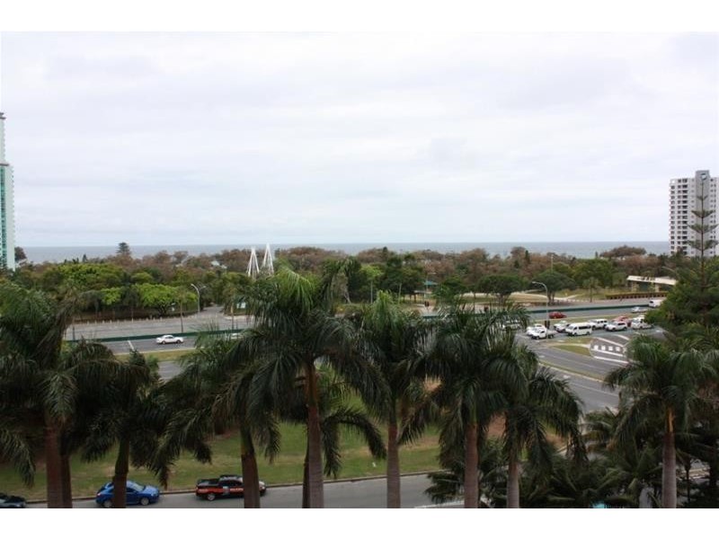 12 Commodore Drive (Grand Mariner), Paradise Waters QLD 4217