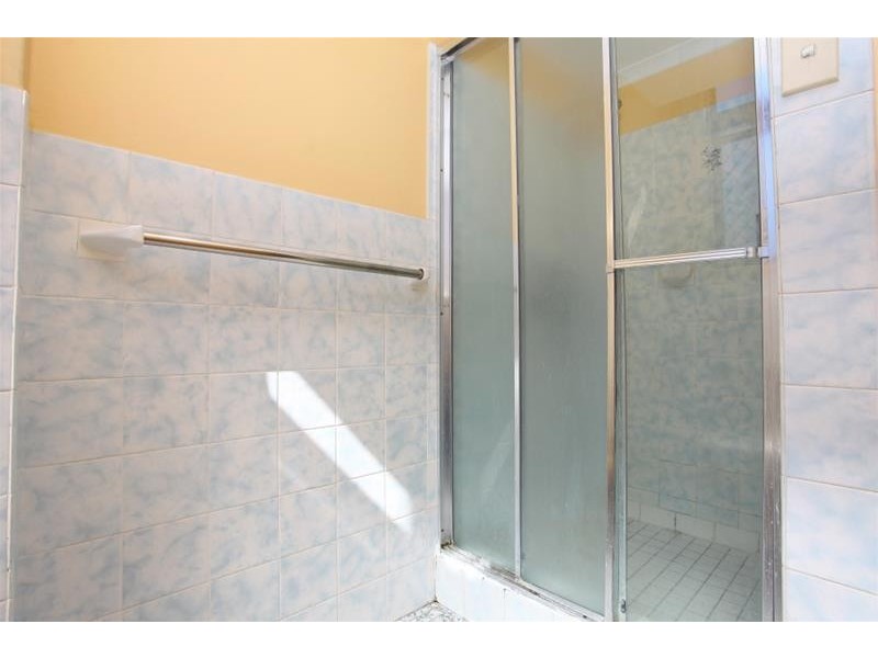 19 Leonard Avenue, Surfers Paradise QLD 4217