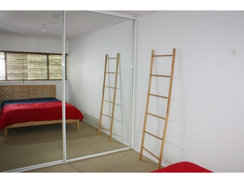 2/10 Pine Avenue, Surfers Paradise QLD 4217