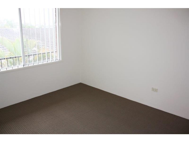 15 Darrambal Street, Chevron Island QLD 4217