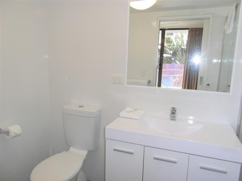 9 Trickett Street “Surfers International”, Surfers Paradise QLD 4217