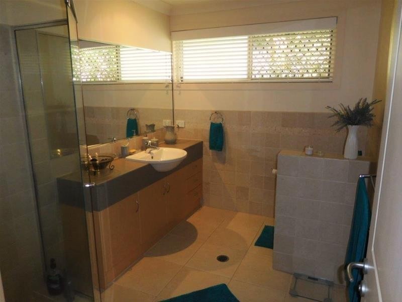 20 Buccaneer Court, Paradise Waters QLD 4217