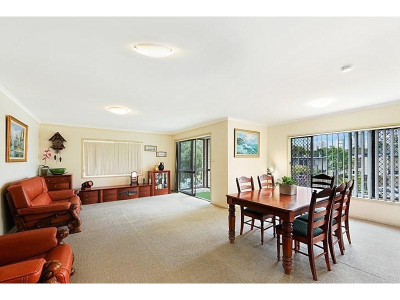 8 Sunrise Boulevard, Surfers Paradise QLD 4217