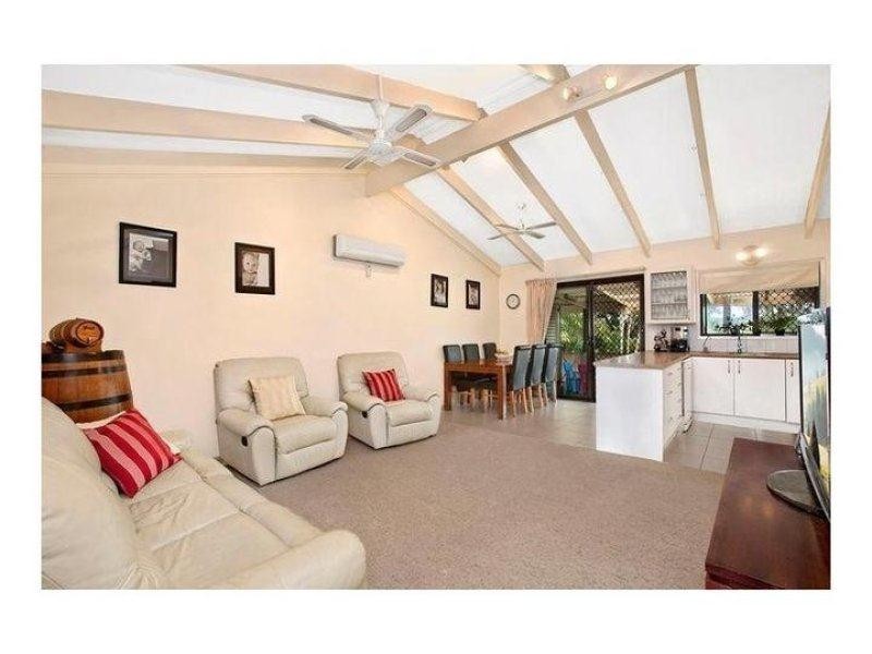 36 Wistaria Avenue, Southport QLD 4215