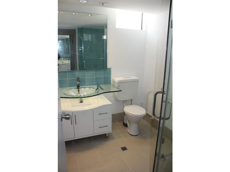 43 Enderley Avenue, Surfers Paradise QLD 4217