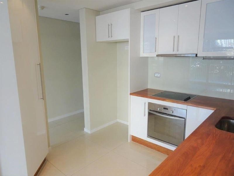 2H/3277 Surfers Paradise Boulevard, Surfers Paradise QLD 4217