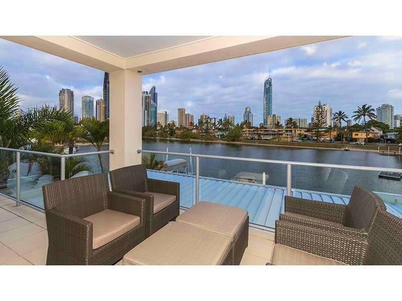 27B Sunrise Boulevard, Surfers Paradise QLD 4217