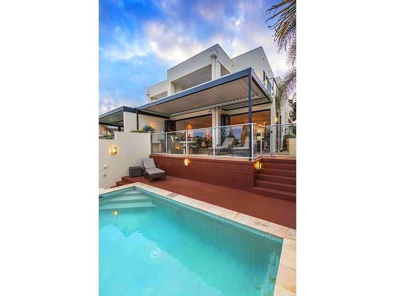 27B Sunrise Boulevard, Surfers Paradise QLD 4217