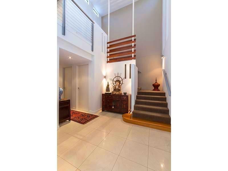 27B Sunrise Boulevard, Surfers Paradise QLD 4217