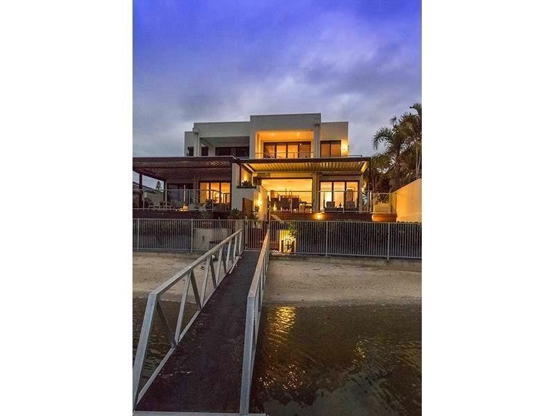 27B Sunrise Boulevard, Surfers Paradise QLD 4217