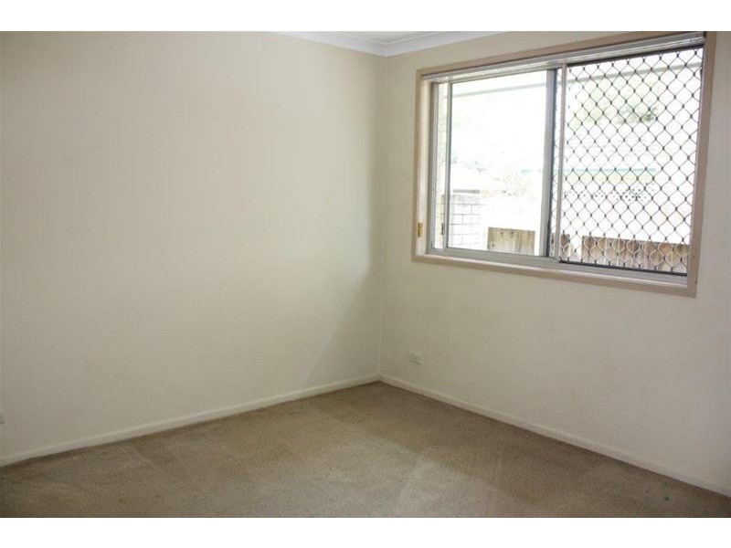 2/5 Parnoo Street, Chevron Island QLD 4217