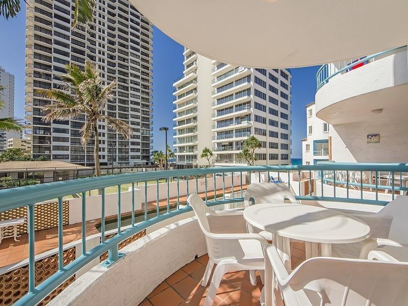 17/26 Old Burleigh Road ‘Paros on the Beach’, Surfers Paradise QLD 4217