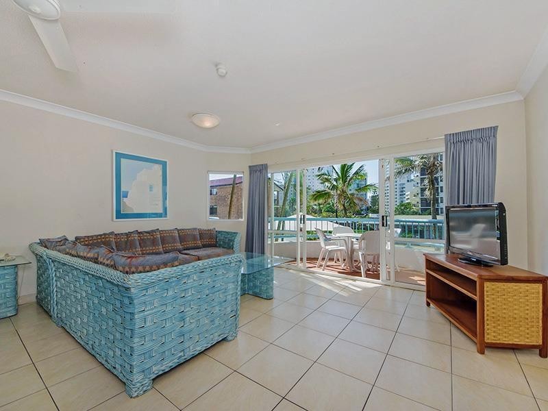 17/26 Old Burleigh Road ‘Paros on the Beach’, Surfers Paradise QLD 4217