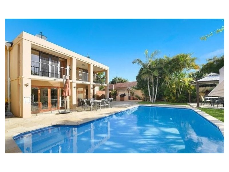 93 Amalfi Drive, Isle Of Capri QLD 4217