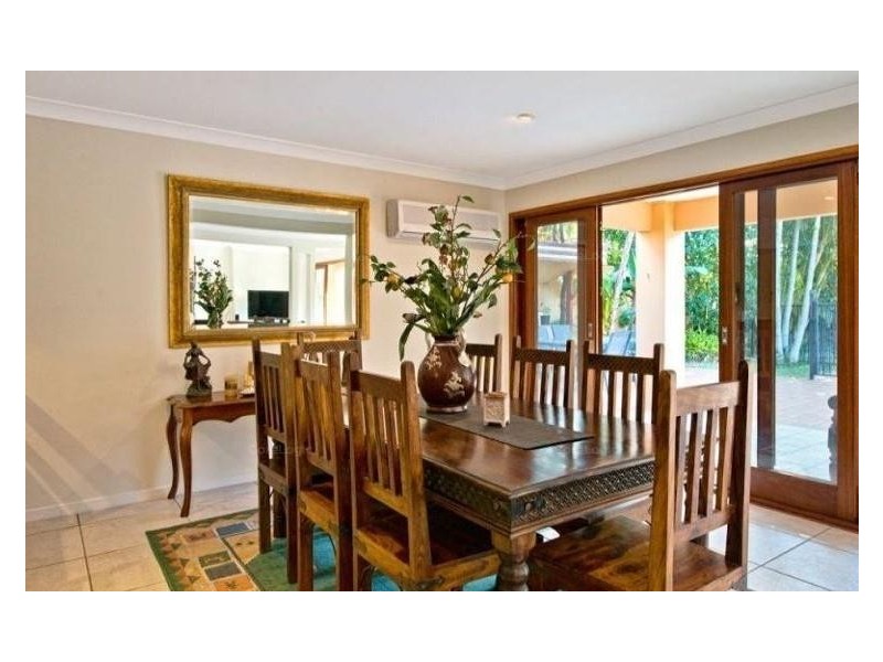 93 Amalfi Drive, Isle Of Capri QLD 4217