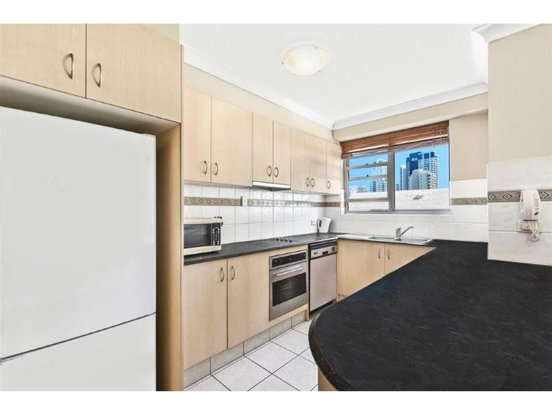 12/15 Pacific Street, Main Beach QLD 4217