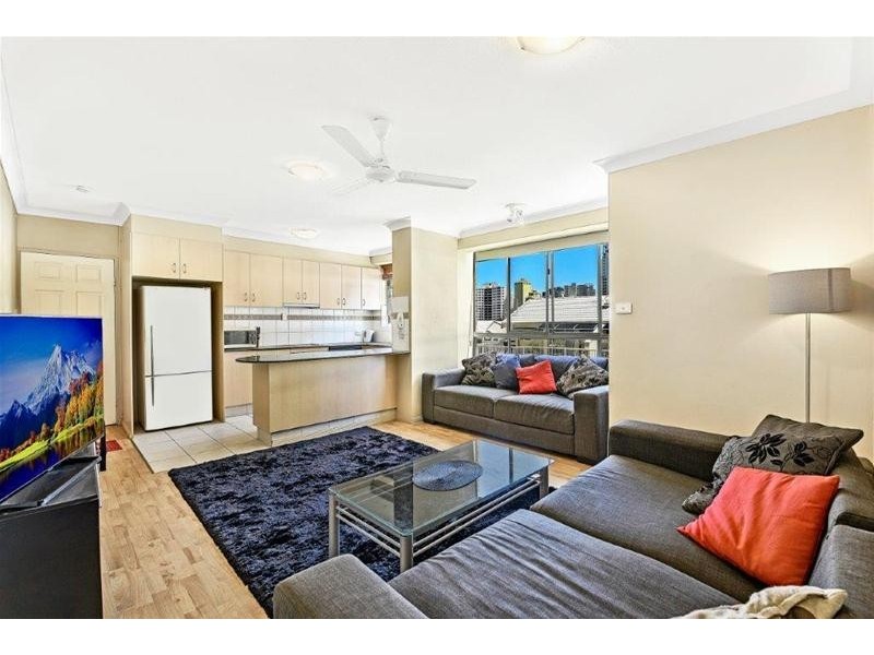 12/15 Pacific Street, Main Beach QLD 4217