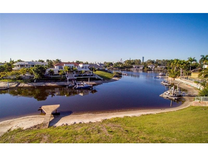 14 Freyburg Street, Sorrento QLD 4217