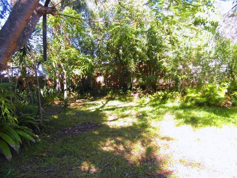 21 Kumbari Avenue, Southport QLD 4215