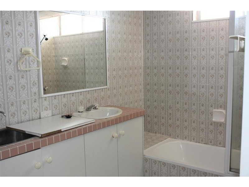 3 Old Burleigh Road, Surfers Paradise QLD 4217