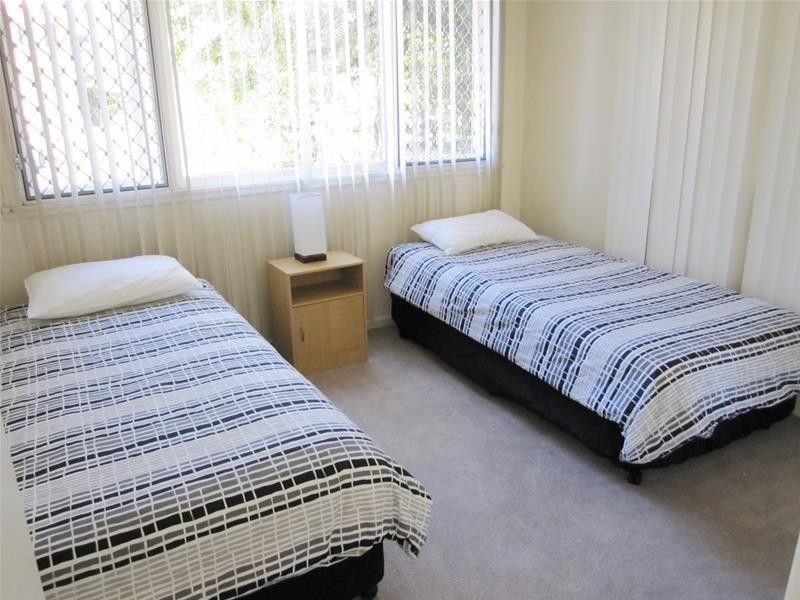 14 Leonard Avenue, Surfers Paradise QLD 4217