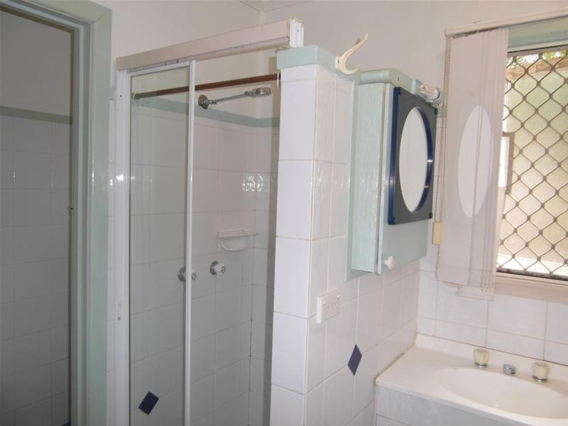 14 Leonard Avenue, Surfers Paradise QLD 4217