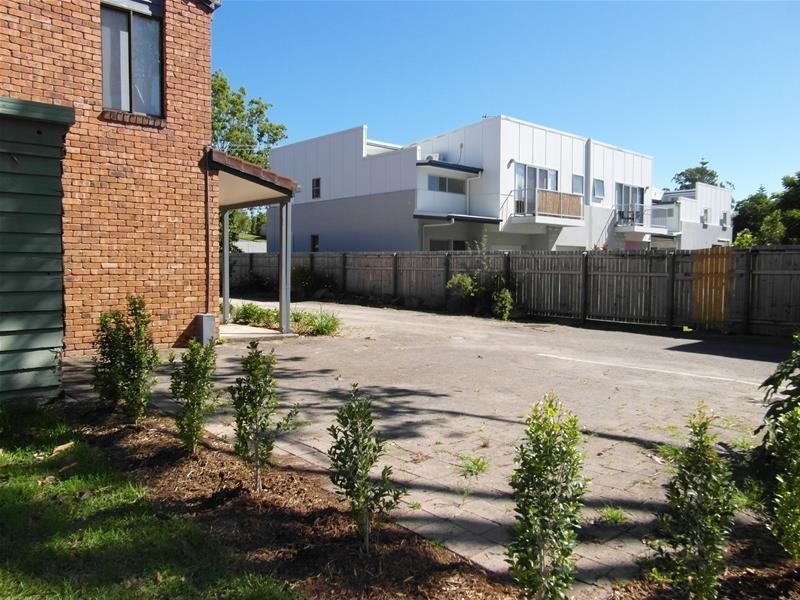 57 Benowa Road, Southport QLD 4215