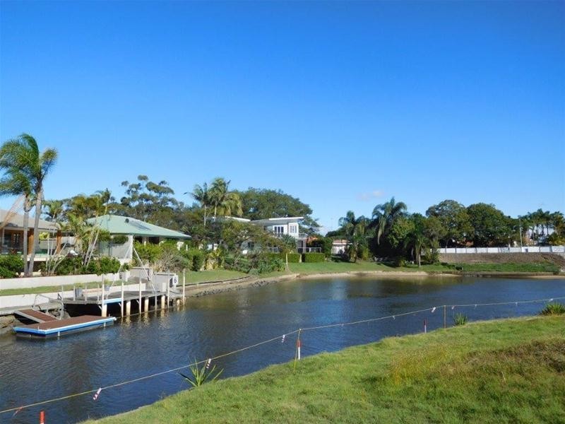 Isle Of Capri QLD 4217