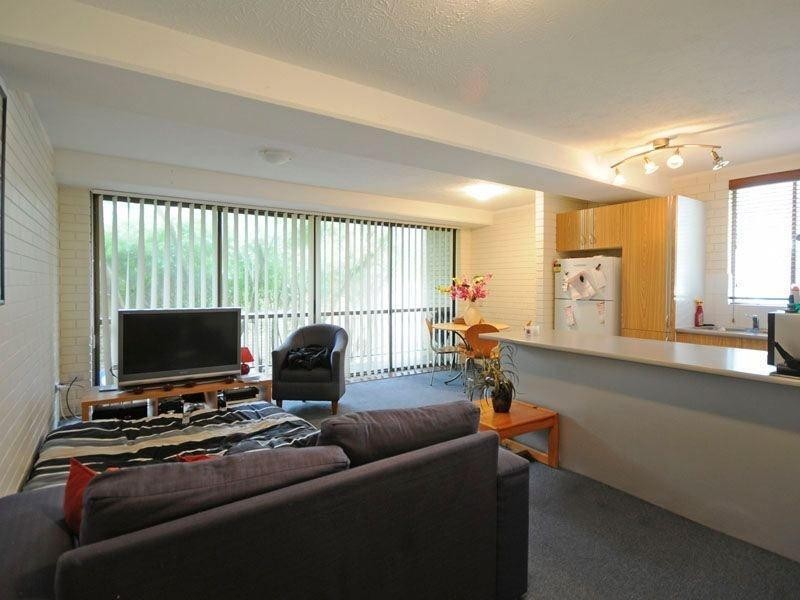 16 Markwell Avenue, Surfers Paradise QLD 4217