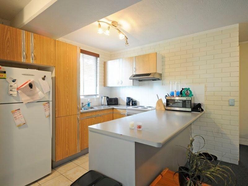 16 Markwell Avenue, Surfers Paradise QLD 4217