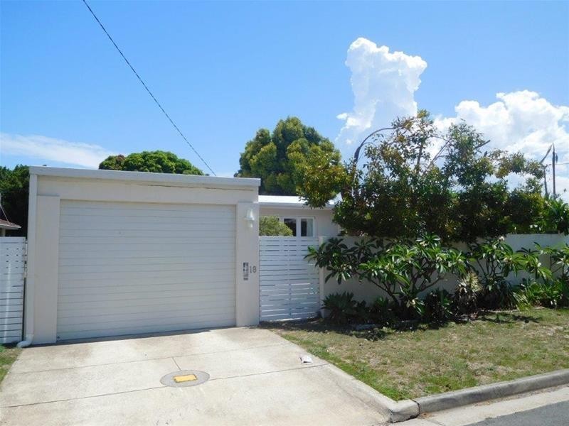 18 York Street, Southport QLD 4215