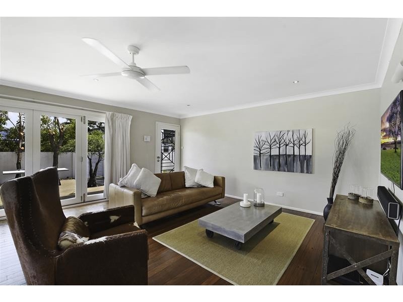 18 York Street, Southport QLD 4215