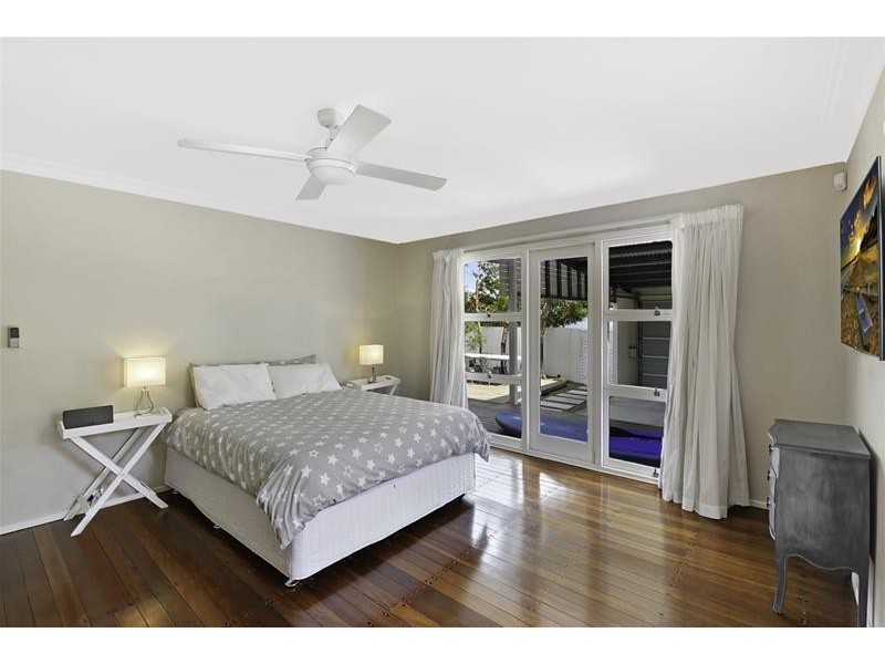 18 York Street, Southport QLD 4215