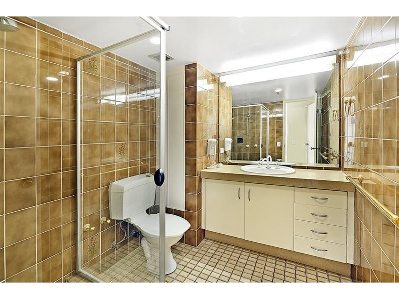 51/4 Thornton Street, Surfers Paradise QLD 4217