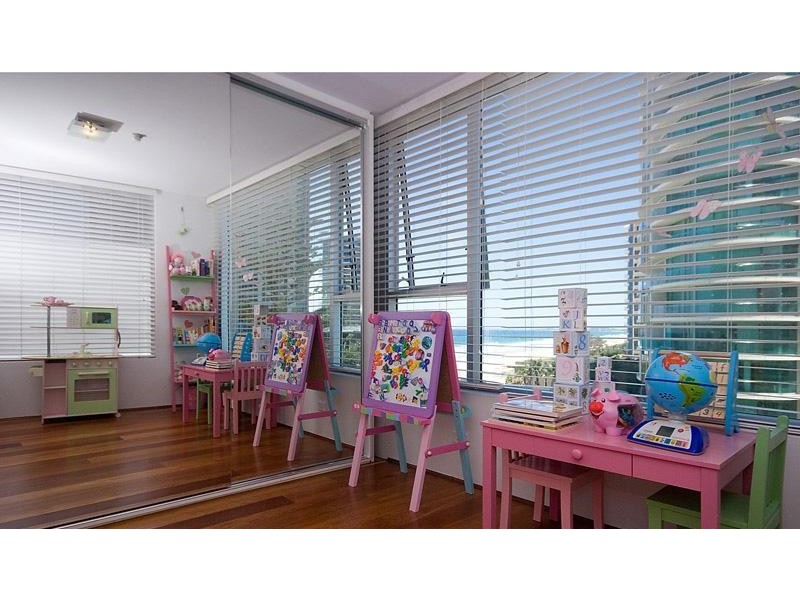 11/1 The Esplanade, Surfers Paradise QLD 4217