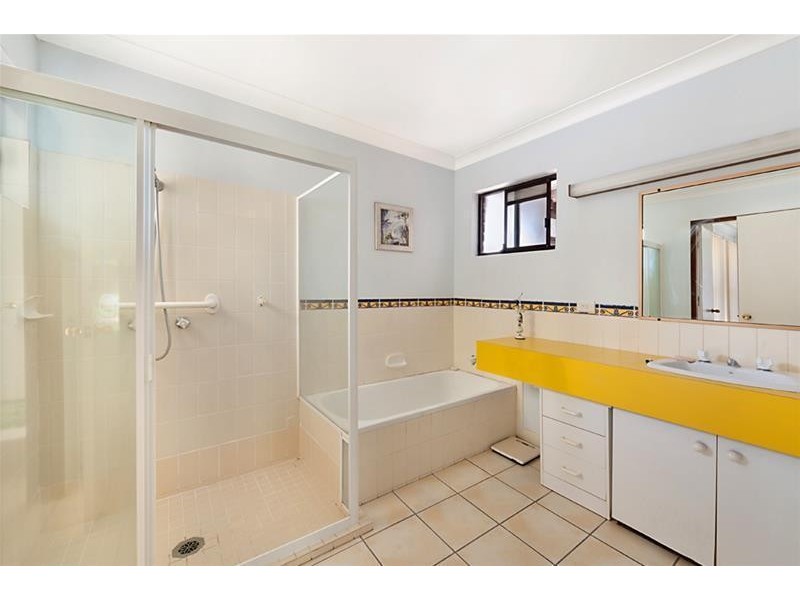 18 Elliott Street, Surfers Paradise QLD 4217