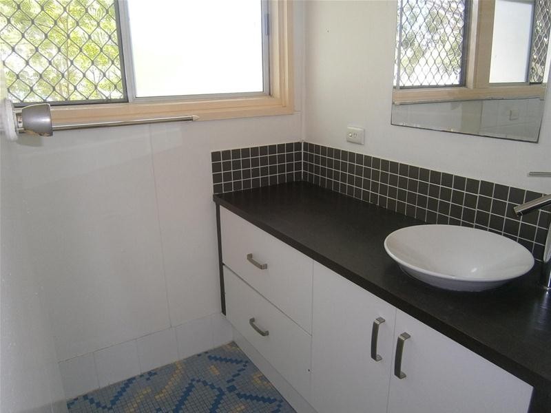 4/107 Stanhill Drive, Chevron Island QLD 4217