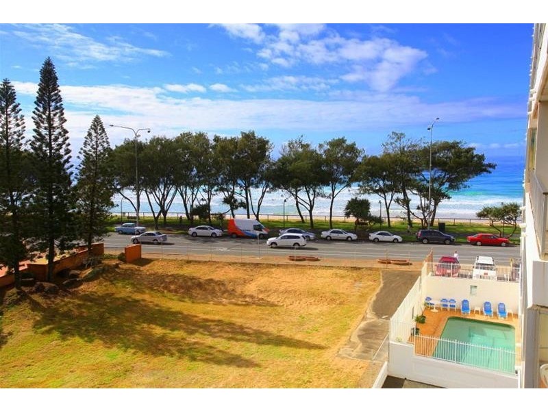 64  The Esplanade “Suntower”, Surfers Paradise QLD 4217