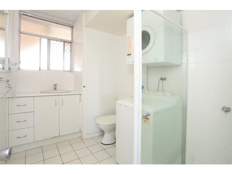 64  The Esplanade “Suntower”, Surfers Paradise QLD 4217