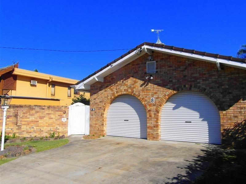 8 Rapallo Avenue, Isle Of Capri QLD 4217