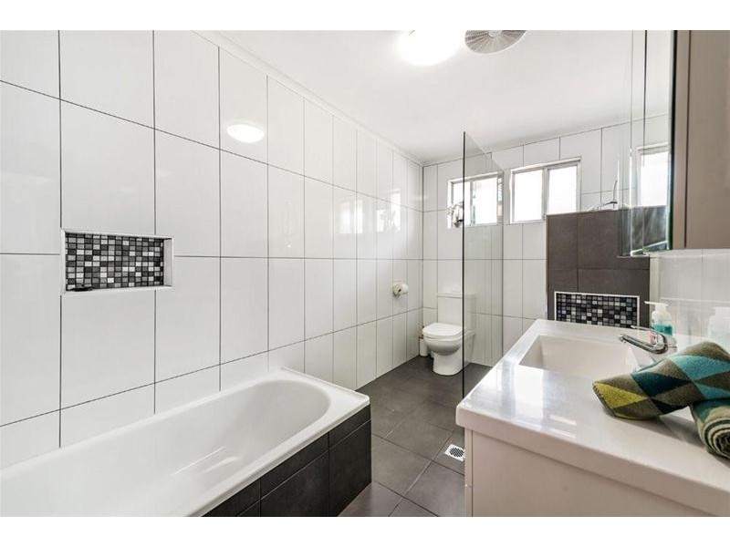 55 Rapallo Avenue, Isle Of Capri QLD 4217