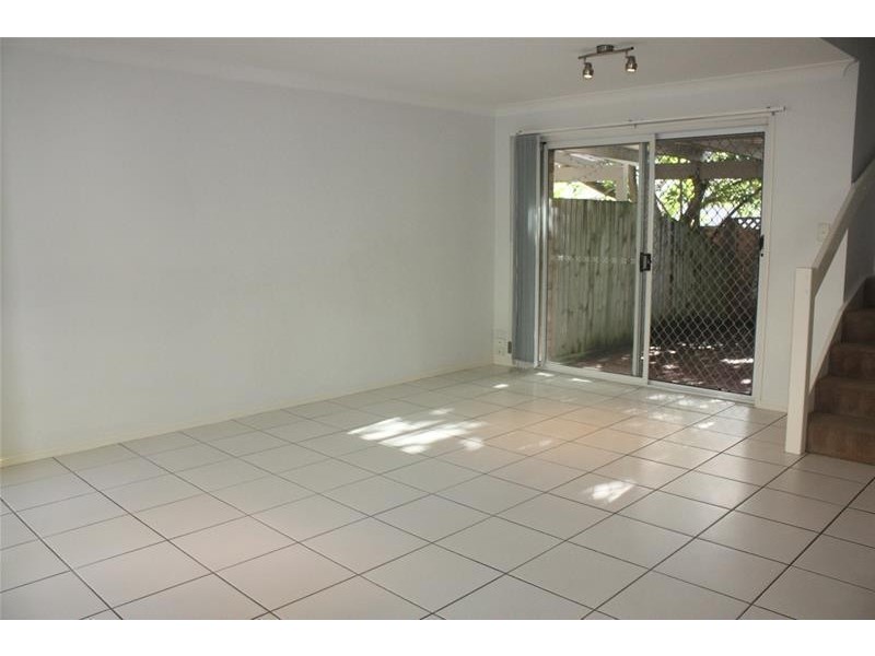 63 Benowa Road, Southport QLD 4215