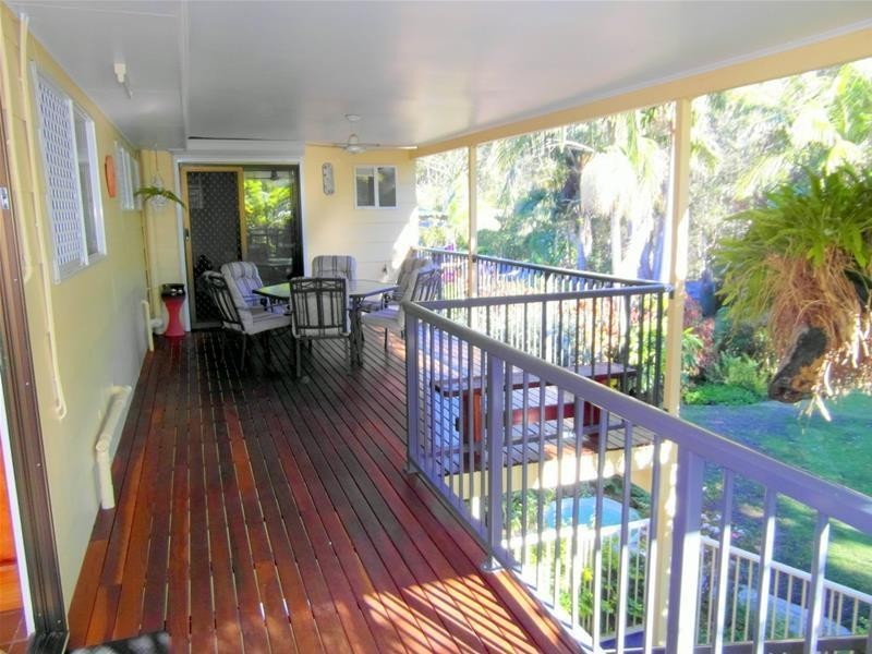 50 Woomera Crescent, Southport QLD 4215