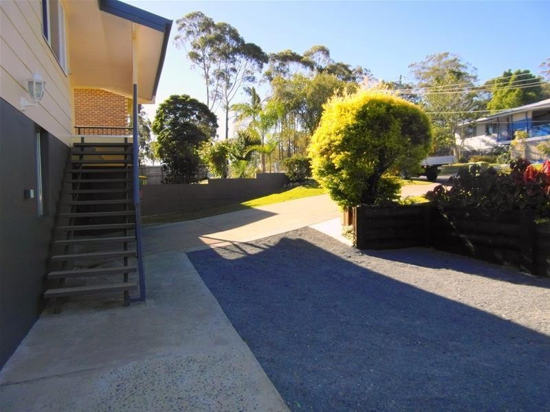 50 Woomera Crescent, Southport QLD 4215